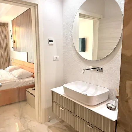 Apartamento Aqua Vista Opera Mamaia Mare Si Ultra Lux - Facilitati Incluse Năvodari